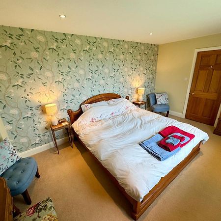 Cockley Hill Farm Bed & Breakfast Brackley  Bagian luar foto