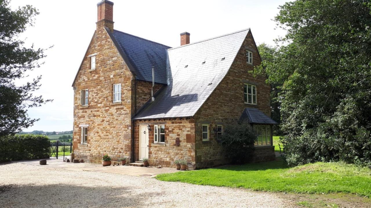 Cockley Hill Farm Bed & Breakfast Brackley  Bagian luar foto