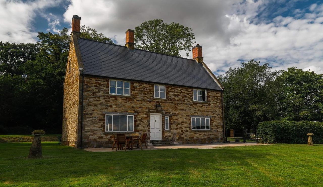 Cockley Hill Farm Bed & Breakfast Brackley  Bagian luar foto