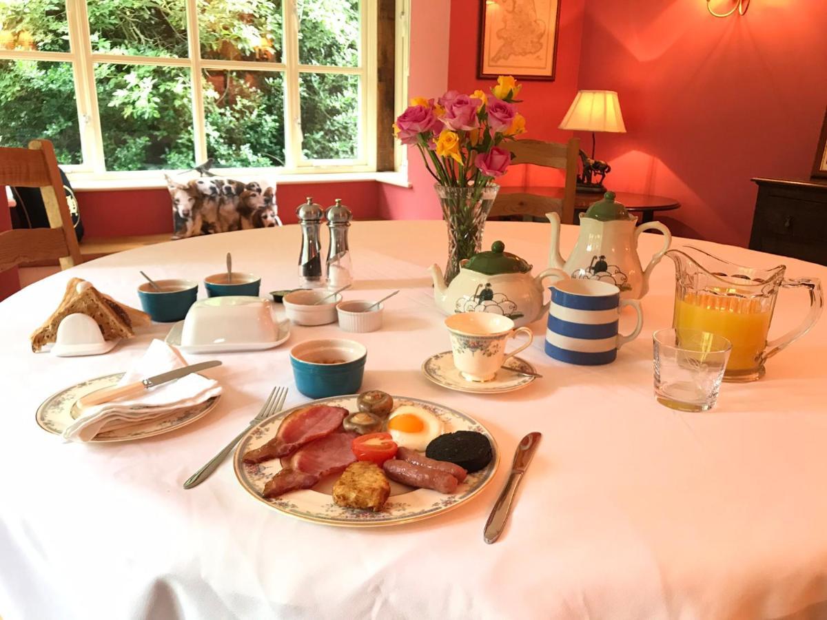 Cockley Hill Farm Bed & Breakfast Brackley  Bagian luar foto